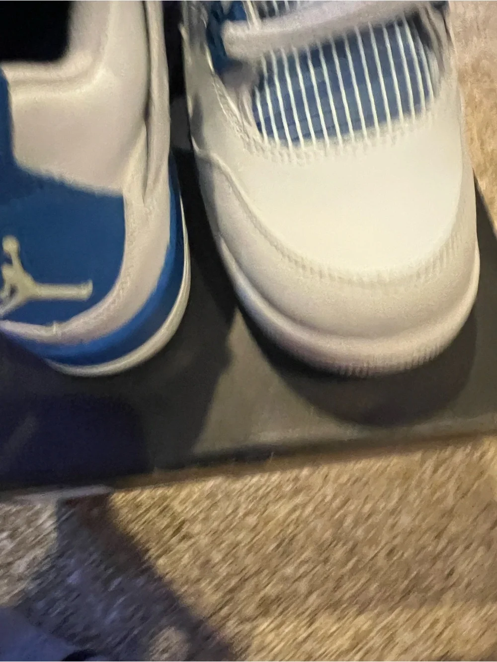 Air Jordan 4 Retro Military Blue